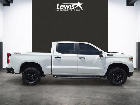 Used 2024 Chevrolet Silverado 1500 LT Trail Boss w/ LT Trail Boss Premium Package AWD/4WD image 5