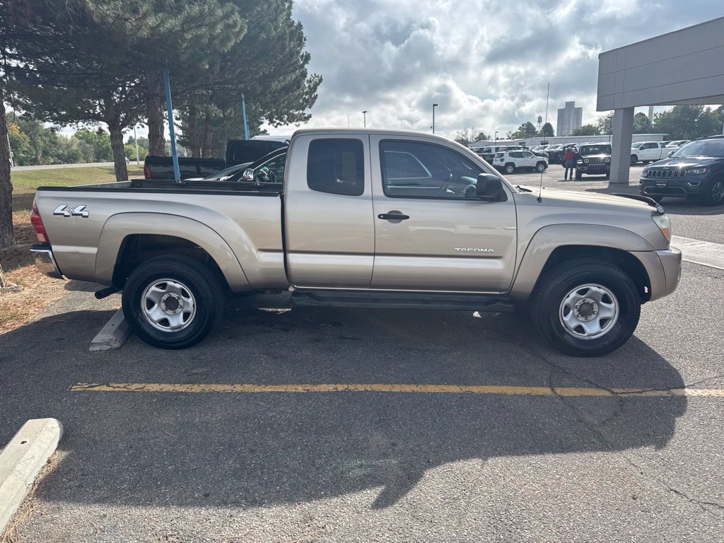 Used 2005 Toyota Tacoma 4x4 Access Cab w/ SR5 Pkg #3 image 6