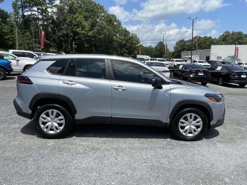 Used 2026 Toyota Corolla Cross L FWD image 2