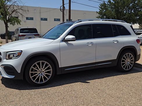 Certified 2022 Mercedes-Benz GLB 250 4MATIC image 5