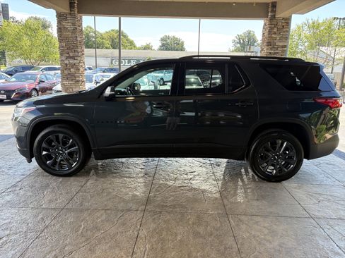 Used 2021 Chevrolet Traverse RS FWD image 9