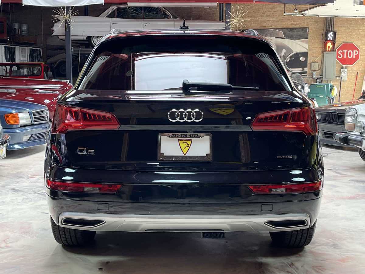 Used 2020 Audi Q5 2.0T Premium Plus w/ Premium Plus Package AWD/4WD image 6