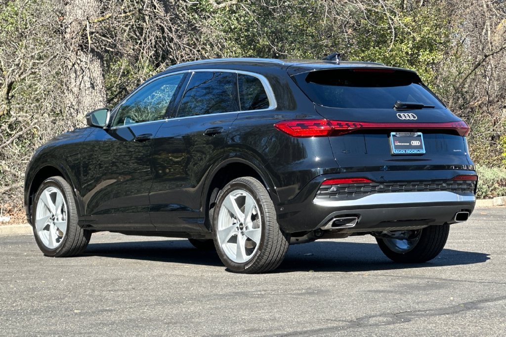 Used 2025 Audi Q5 Premium Plus w/ Premium Plus AWD/4WD image 9