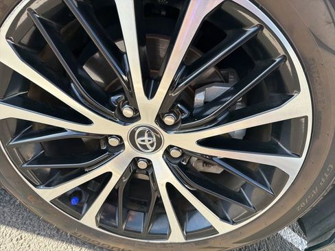 Used 2020 Toyota Camry SE w/ Audio Package FWD image 10