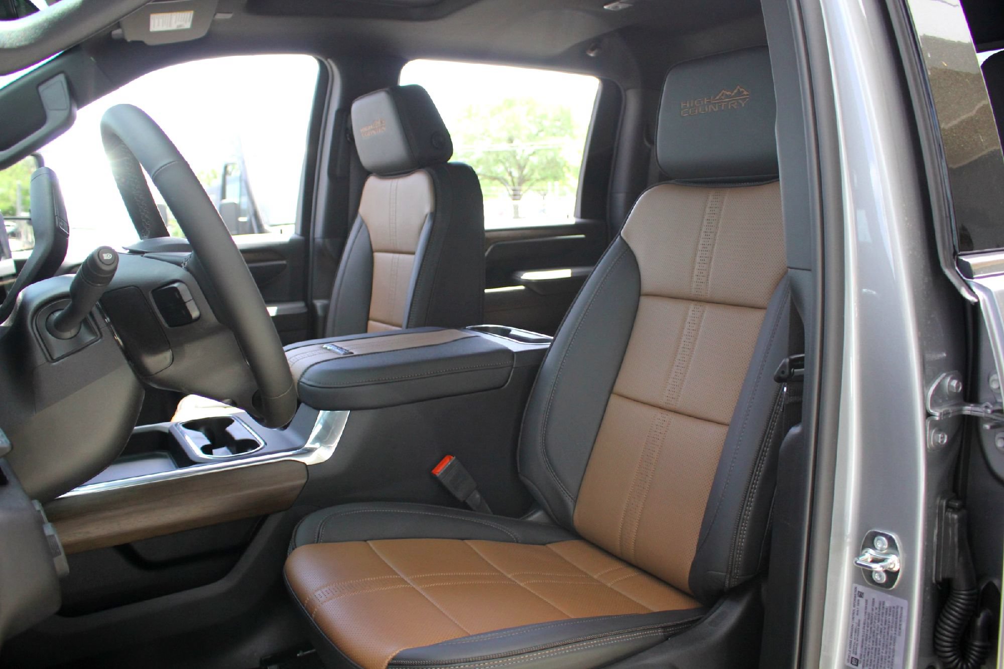 New 2026 Chevrolet Silverado 2500 High Country w/ High Country Premium Package AWD/4WD image 9