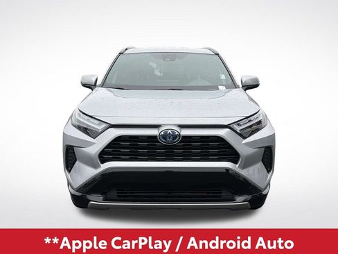Used 2024 Toyota RAV4 SE AWD/4WD image 3