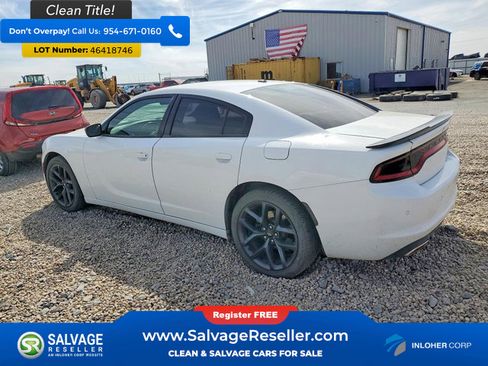 Used 2019 Dodge Charger SXT w/ Plus Group RWD image 3