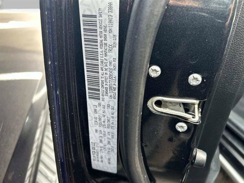 Used 2018 RAM 1500 Laramie w/ Convenience Group image 34