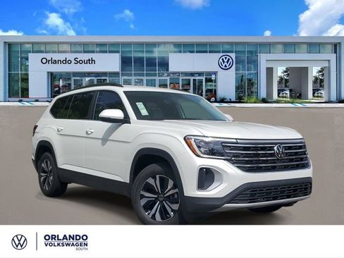 New 2026 Volkswagen Atlas SE FWD image 1