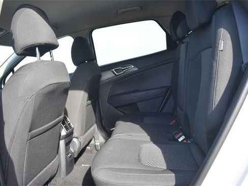 New 2026 Kia Sportage LX image 18