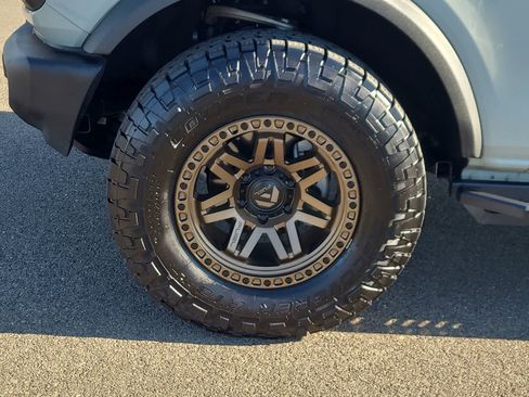 Used 2023 Ford Bronco Outer Banks image 16