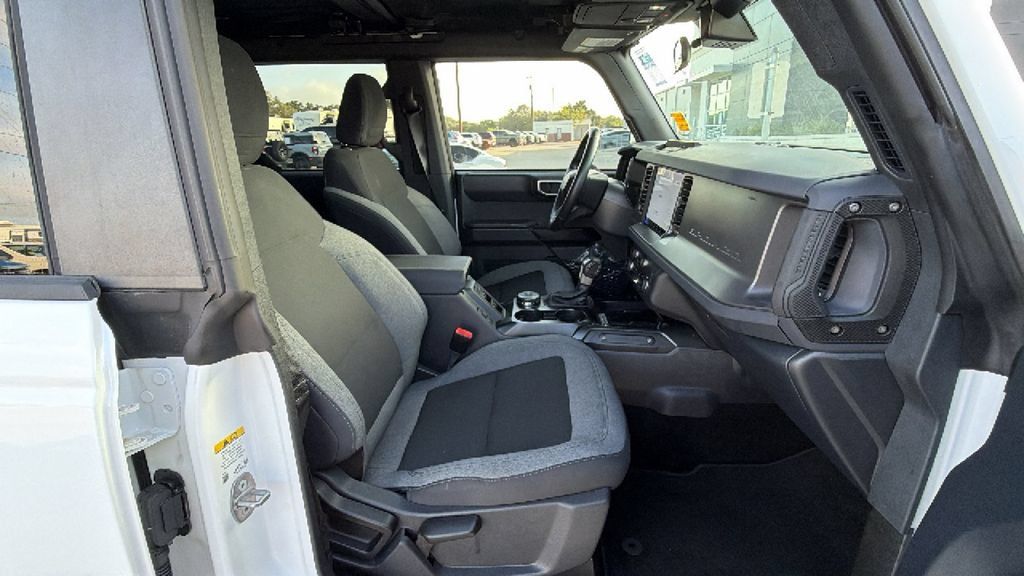 Used 2025 Ford Bronco Big Bend AWD/4WD image 32