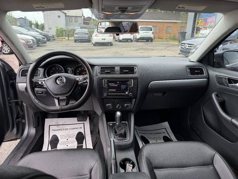 Used 2018 Volkswagen Jetta SE FWD image 20