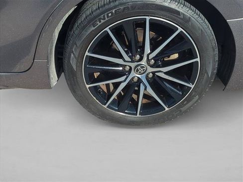 Used 2021 Toyota Camry SE FWD image 10