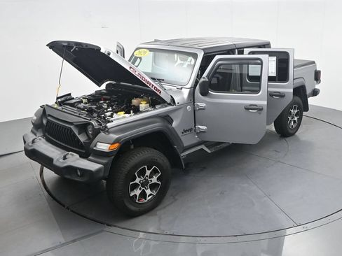 Used 2020 Jeep Gladiator Sport w/ Quick Order Package 24S AWD/4WD image 38
