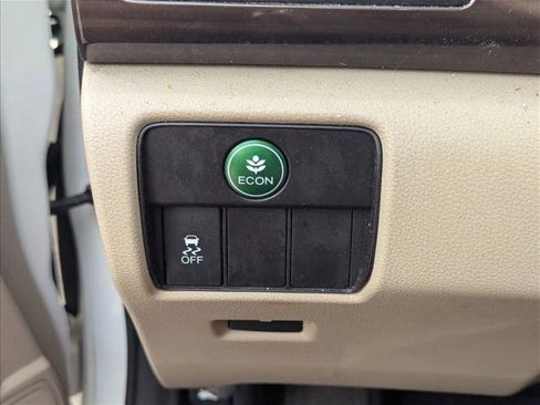 Used 2017 Honda Accord EX-L image 11