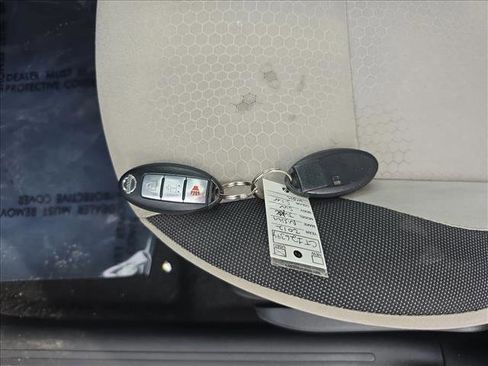 Used 2012 Nissan Juke SV image 13