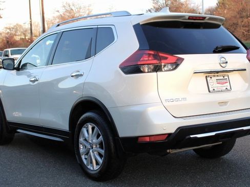 Certified 2020 Nissan Rogue SV image 7
