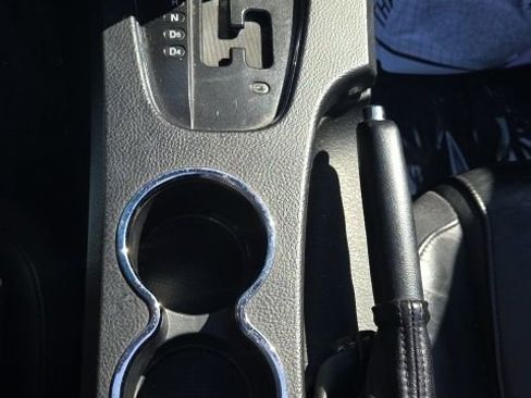 Used 2003 Ford Thunderbird image 33