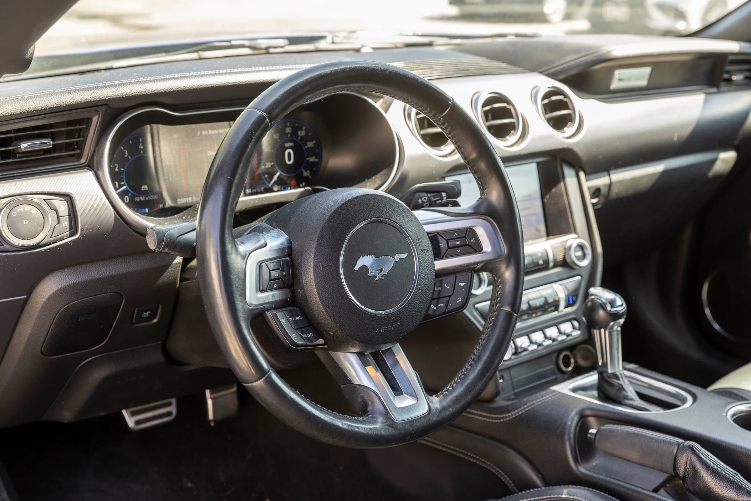 Used 2019 Ford Mustang GT Premium w/ Equipment Group 401A RWD image 20