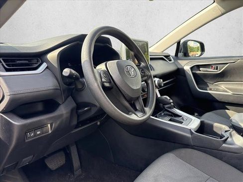 Certified 2025 Toyota RAV4 XLE FWD image 9