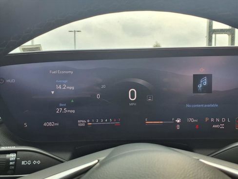 Used 2025 Buick Enclave Preferred w/ Power Package image 12