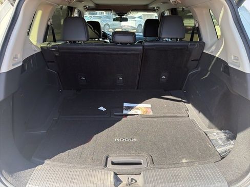 Certified 2024 Nissan Rogue Platinum w/ Platinum Premium Package image 6