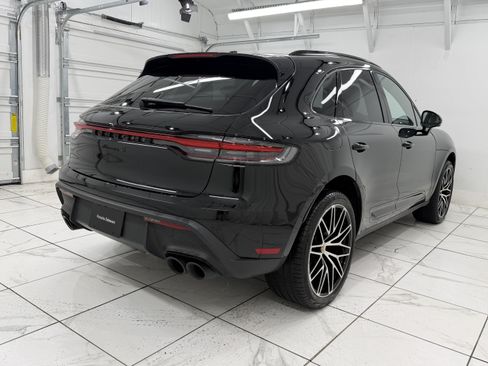 Certified 2024 Porsche Macan S AWD/4WD image 12