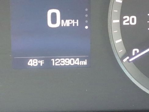 Used 2016 Hyundai Sonata Sport w/ Option Group 1V image 13