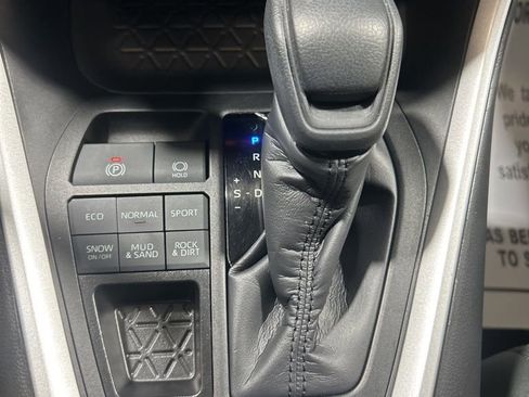 Used 2023 Toyota RAV4 LE image 31