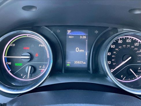 Used 2019 Toyota Camry LE image 19