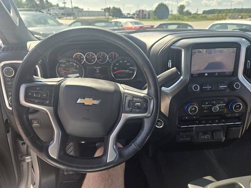 Used 2019 Chevrolet Silverado 1500 LT w/ All-Star Edition AWD/4WD image 19