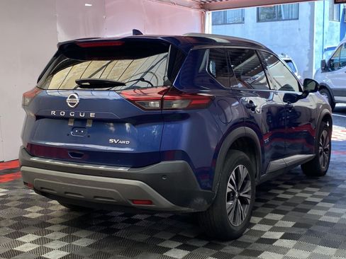 Used 2021 Nissan Rogue SV w/ Premium Package AWD/4WD image 6