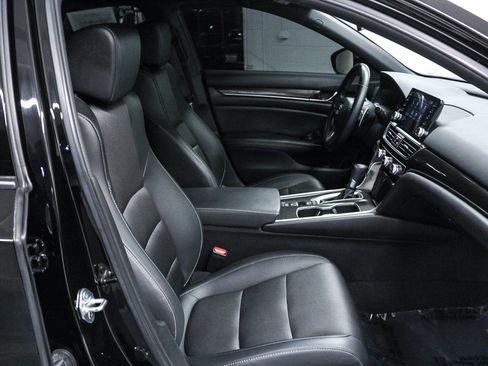 Used 2021 Honda Accord Sport image 17