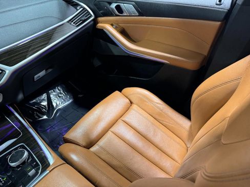 Used 2021 BMW X7 xDrive40i w/ Premium Package image 20