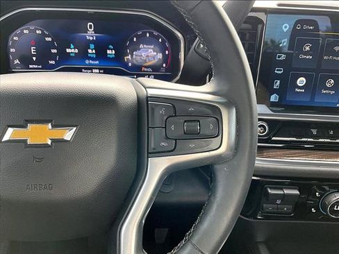 Used 2024 Chevrolet Silverado 2500 LT AWD/4WD image 19