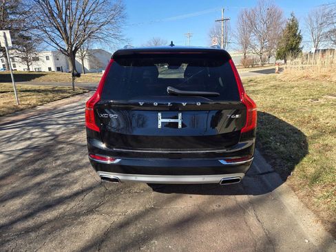 Used 2018 Volvo XC90 T5 Momentum image 7