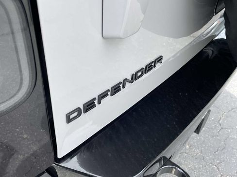 New 2026 Land Rover Defender 110 X-Dynamic SE AWD/4WD image 8