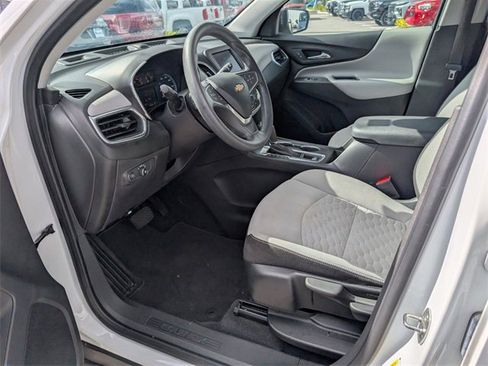 Used 2021 Chevrolet Equinox LS image 7