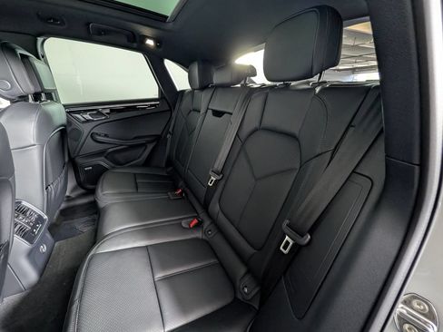 New 2026 Porsche Macan AWD/4WD image 24