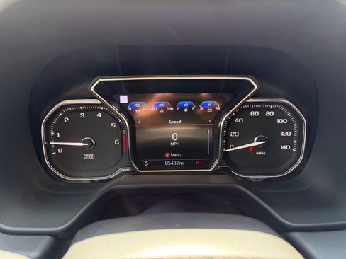 Used 2021 GMC Yukon XL SLT w/ Rear Media and Nav Package RWD image 15