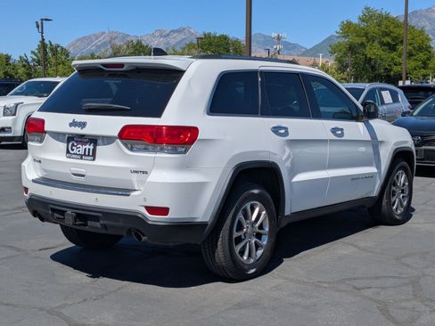 Used 2014 Jeep Grand Cherokee Limited w/ Trailer Tow Group IV AWD/4WD image 3