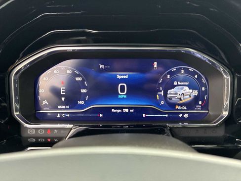 Used 2025 Chevrolet Silverado 1500 LT image 11