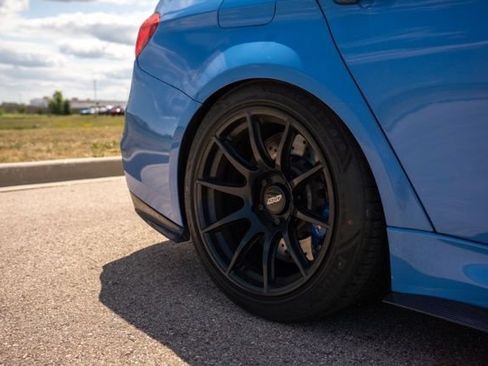 Used 2017 BMW M3 RWD image 10