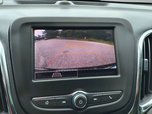 Used 2024 Chevrolet Equinox LS w/ LS Convenience Package FWD image 18