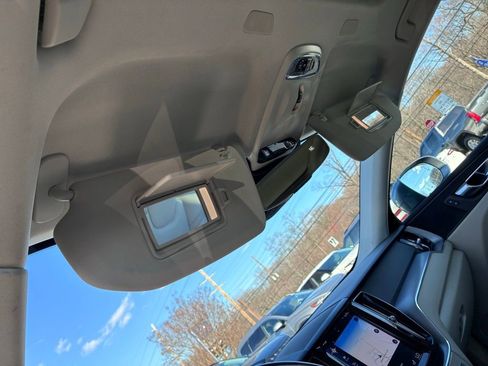 Used 2020 Volvo XC60 T5 Momentum w/ Protection Package Premier image 47