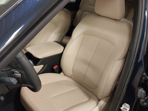 Used 2024 Jeep Grand Cherokee L Limited w/ Luxury Tech Group II image 23