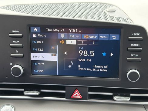 Used 2026 Hyundai Elantra Hybrid FWD image 28