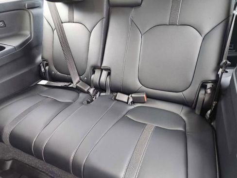 New 2025 Honda Pilot Touring image 21