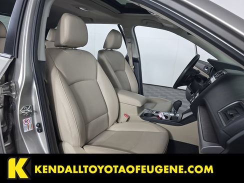 Used 2017 Subaru Outback 2.5i Limited AWD/4WD image 31